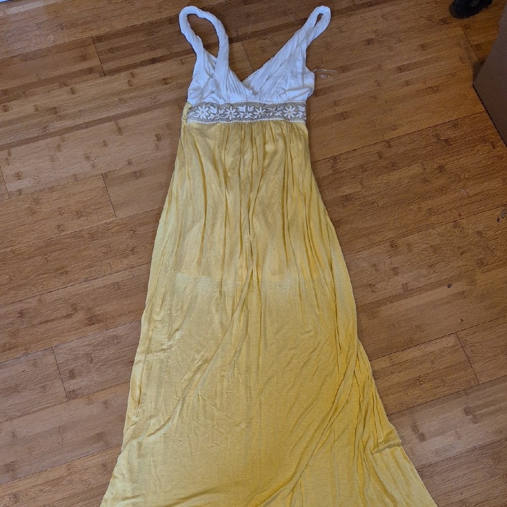 Elegant Yellow and White Maxi Dress